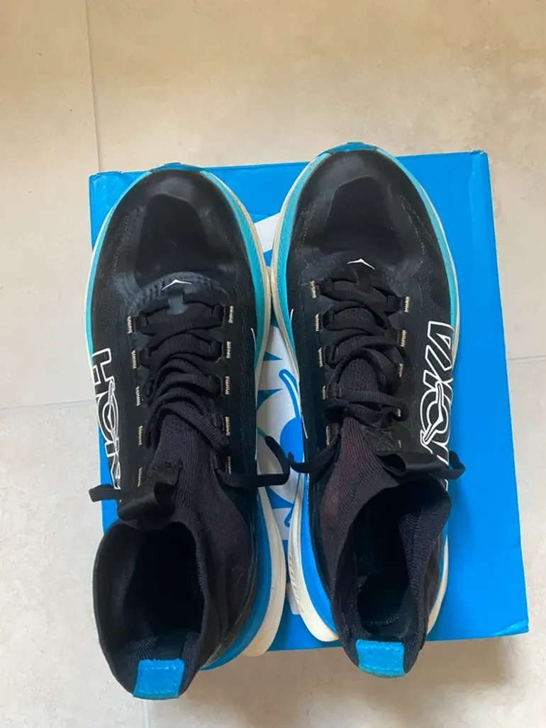 Używany Hoka Tecton x3 bike — zdjęcie 2 z 4
