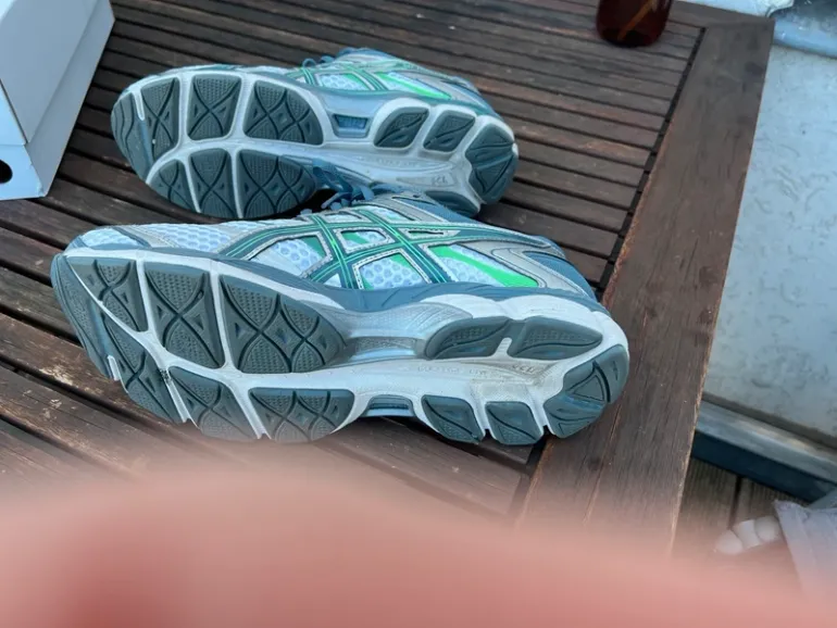 Used Asics Gel Cumulus 16 bike — image 7 of 7