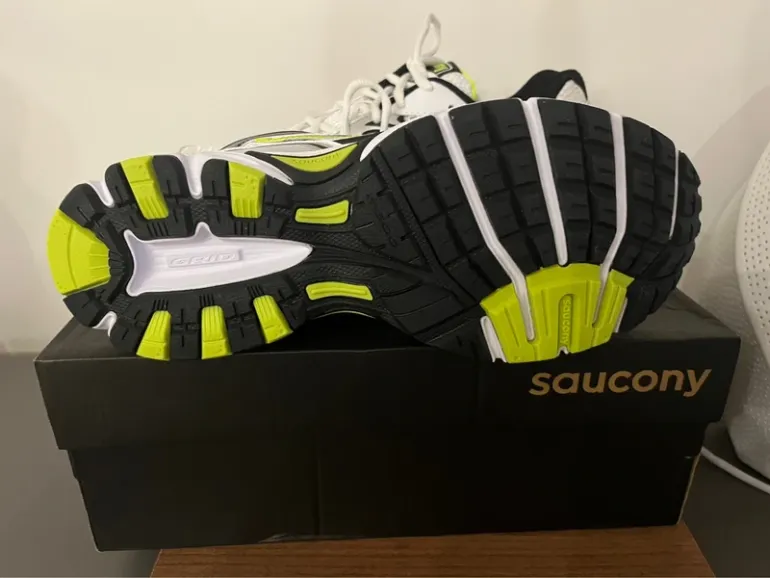 Used Saucony Sportschuhe bike — image 7 of 10