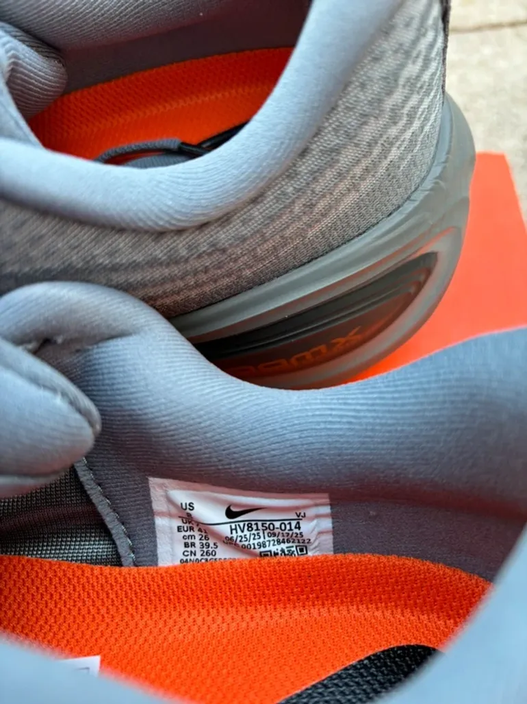 Used Nike Vomero Plus bike — image 5 of 9
