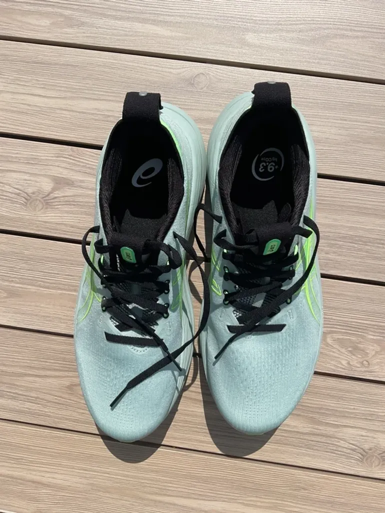 Used Asics Gel Nimbus 28 bike — image 4 of 8