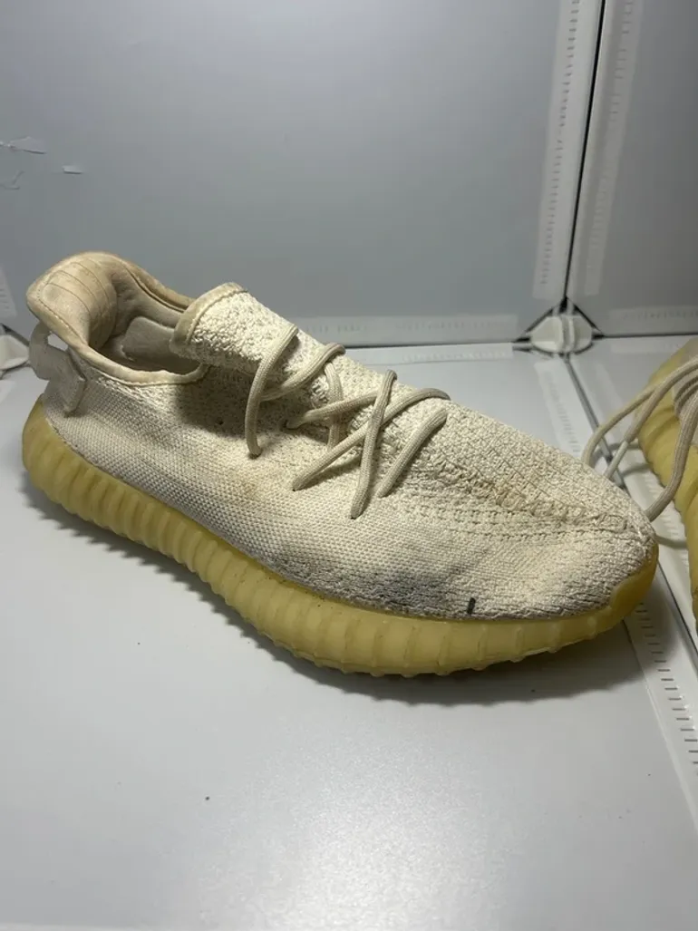 Used Adidas Yeezy Boost 350 V2 bike — image 6 of 13