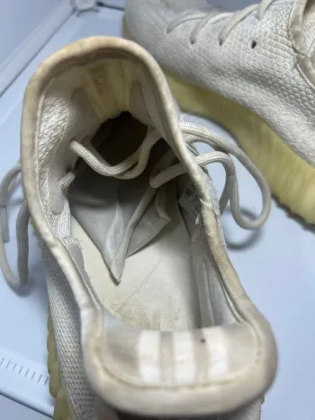 Used Adidas Yeezy Boost 350 V2 bike — image 11 of 13