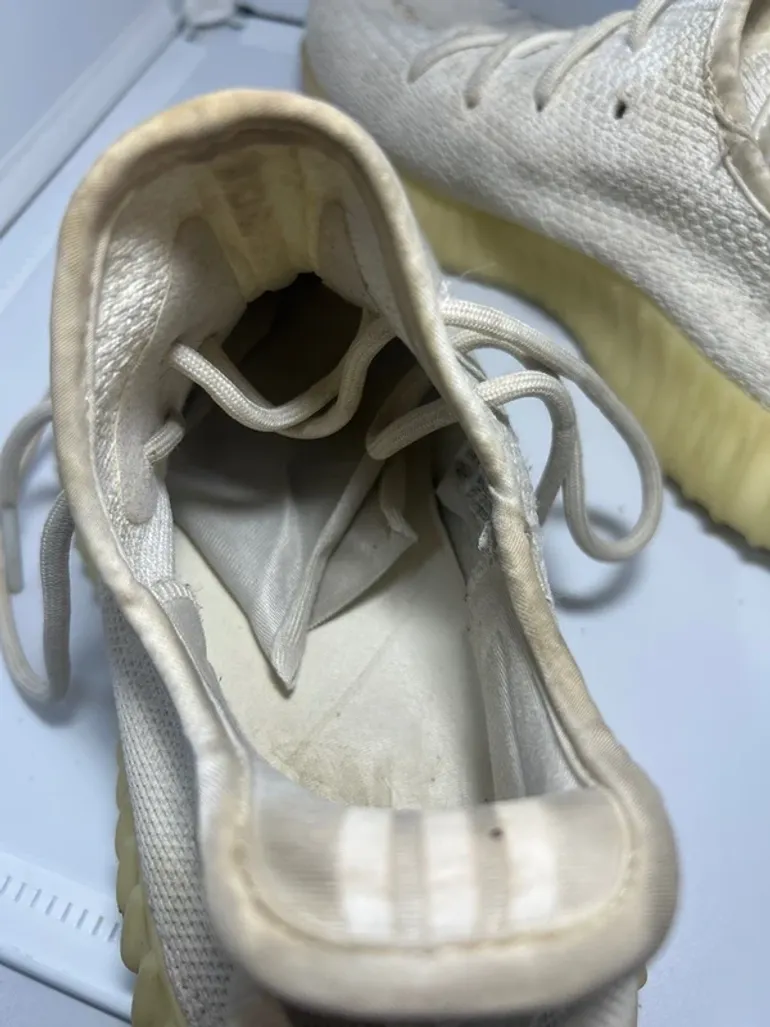 Used Adidas Yeezy Boost 350 V2 bike — image 11 of 13