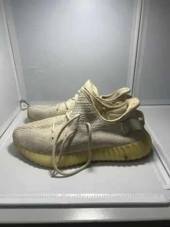 Used Adidas Yeezy Boost 350 V2 bike — image 4 of 13