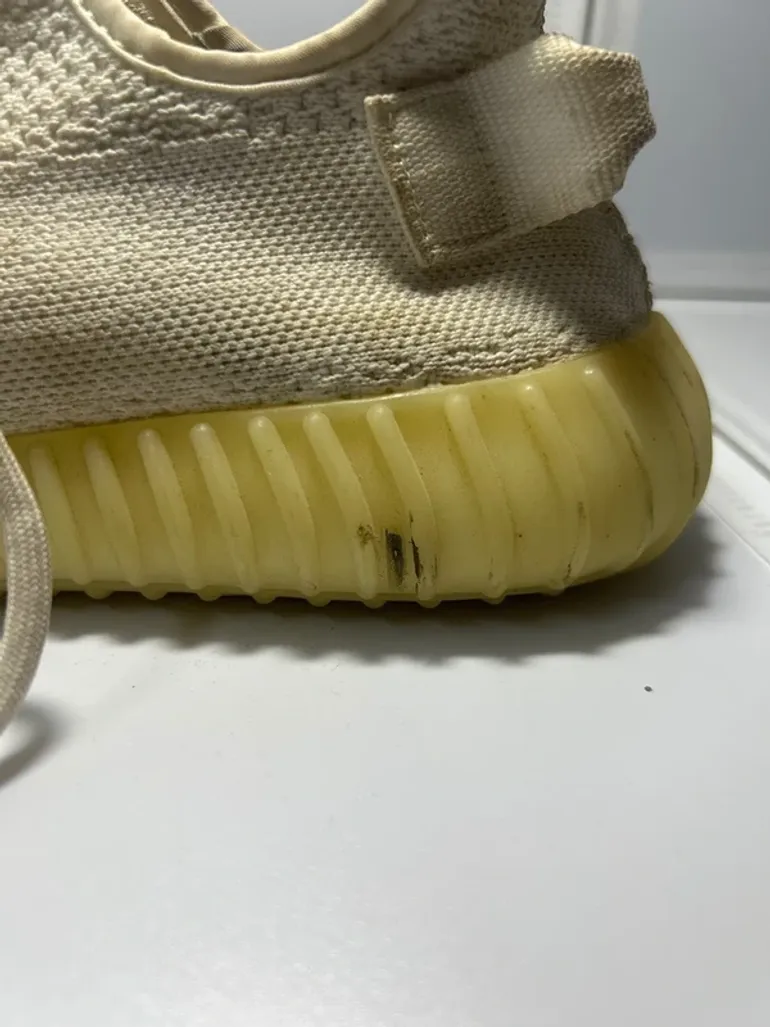 Used Adidas Yeezy Boost 350 V2 bike — image 7 of 13