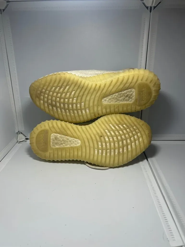 Used Adidas Yeezy Boost 350 V2 bike — image 10 of 13