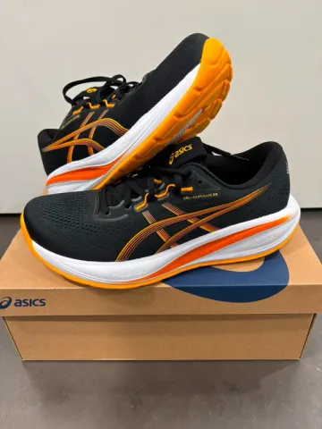 Used Orange Gel-Cumulus 28 Running Shoes