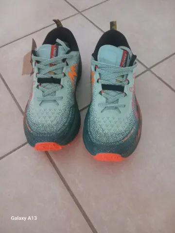 Used Asics Trabuco Max 4 Running Shoes