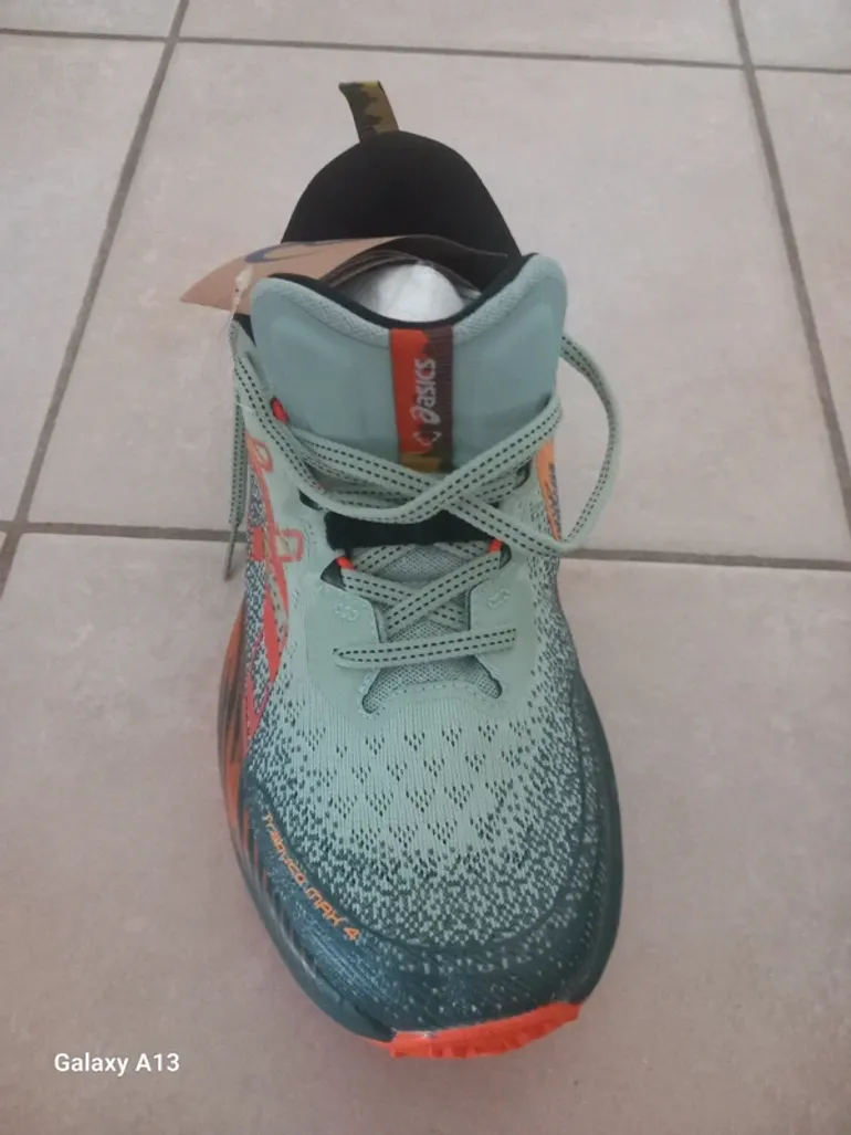 Used Asics Trabuco Max 4 bike — image 8 of 8