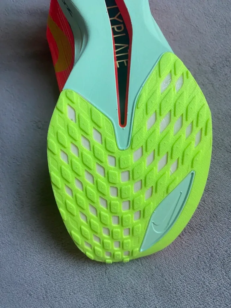 Used Nike ZoomX Streakfly 2 bike — image 11 of 15