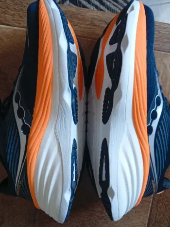 Used Saucony Baskets bike — image 10 of 14