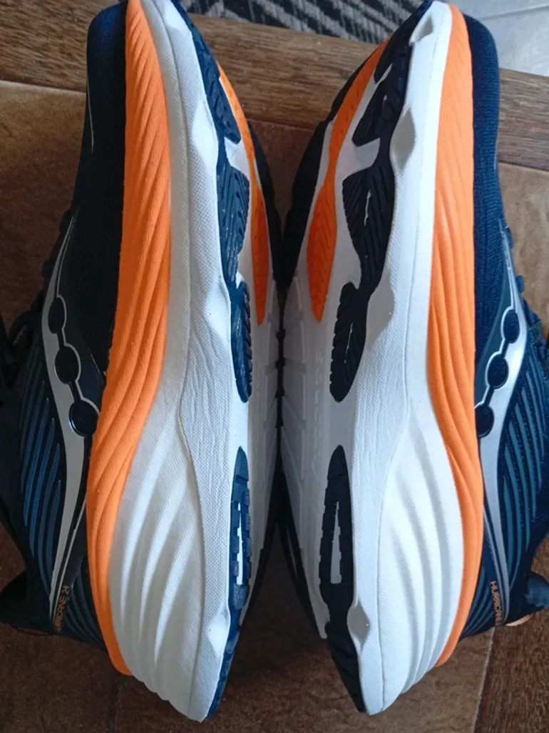 Used Saucony Baskets bike — image 10 of 14