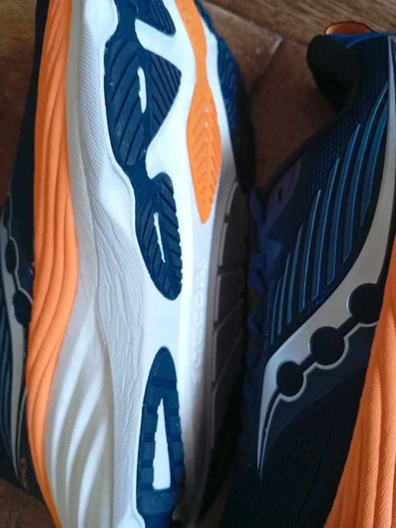 Used Saucony Baskets bike — image 3 of 14