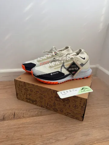 Pegasus React Trail 4 GTX v2 Running Shoes d'occasion