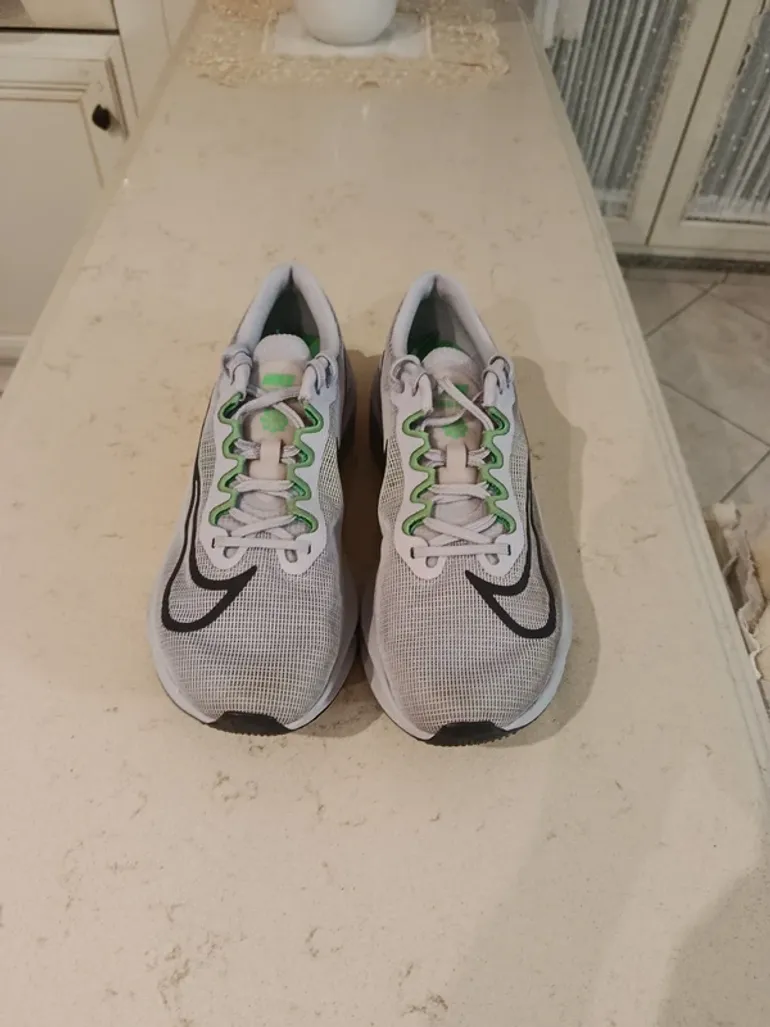 Used Nike Zoom Fly 5 bike — image 3 of 6
