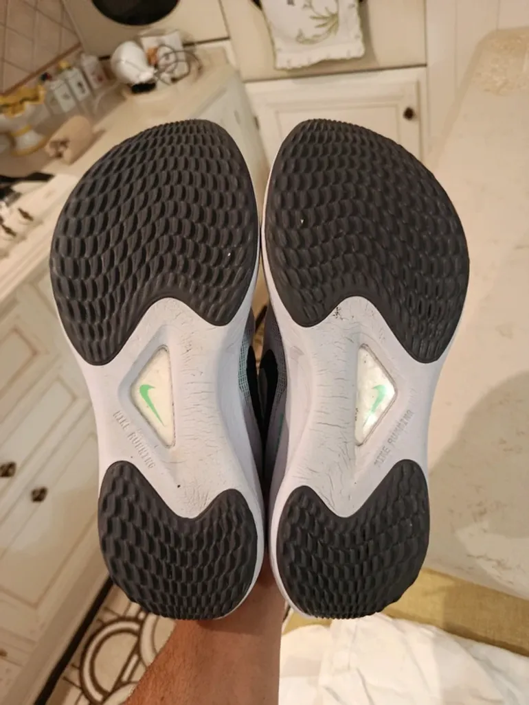 Used Nike Zoom Fly 5 bike — image 2 of 6