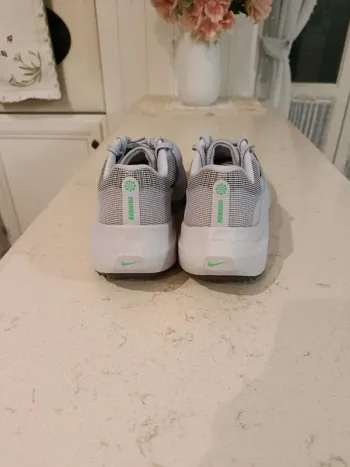 Used Nike Zoom Fly 5 bike — image 5 of 6