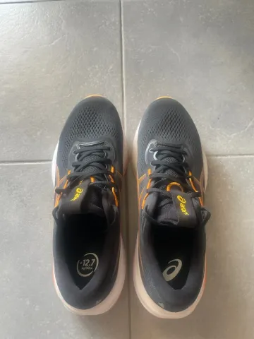 Used Asics Gel Cumulus 28 Running Shoes
