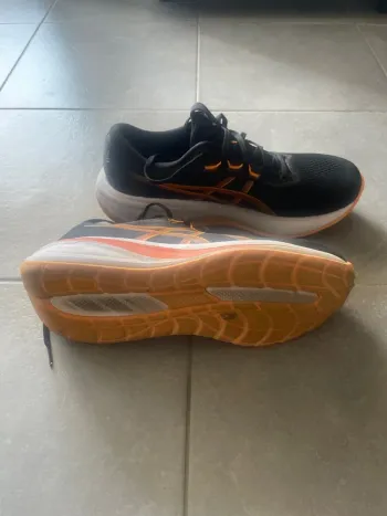 Used Asics Gel Cumulus 28 bike — image 5 of 6