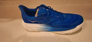 Used Hoka Arahi 8 bike — image 4 of 5