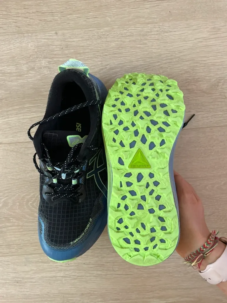 Używany Asics Trabuco Max 3 bike — zdjęcie 5 z 6