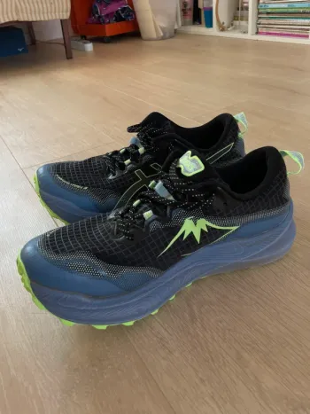 Używany Asics Trabuco Max 3 bike — zdjęcie 2 z 6