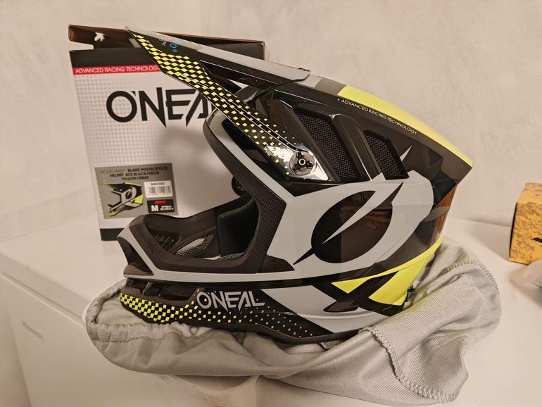 Used O’Neill Casco Integrale 2022 bike — image 2 of 3
