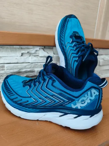 Used Hoka Clifton 4 Running Shoes