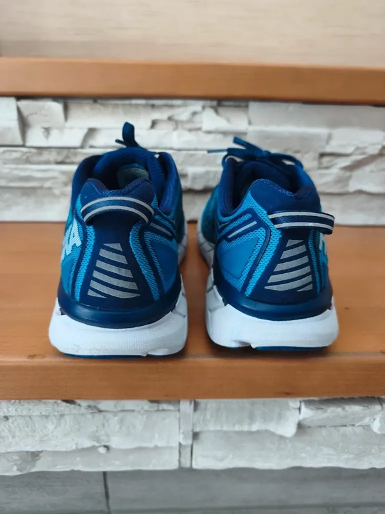 Used Hoka Clifton 4 bike — image 3 of 7