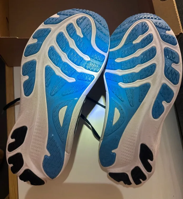 Używany Asics Gel Kayano 30 bike — zdjęcie 4 z 6