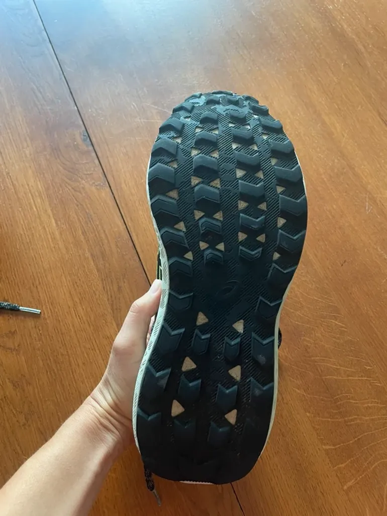Used Asics Gel Sonoma 8 bike — image 4 of 6