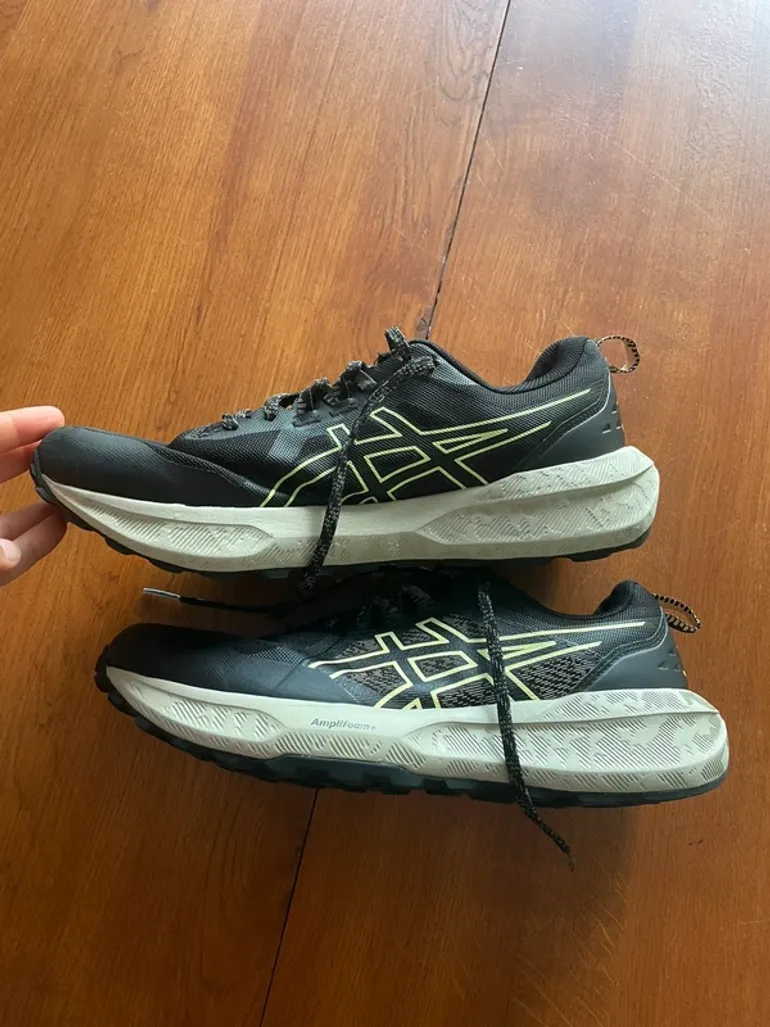 Used Asics Gel Sonoma 8 bike — image 1 of 6