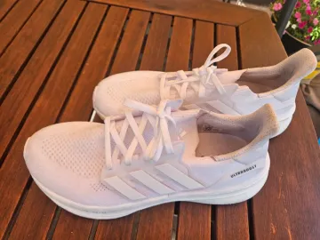 Gebrauchtes Adidas Ultraboost 5 Running Shoes