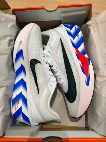 Used Nike Zoom Fly 6 bike — image 2 of 11