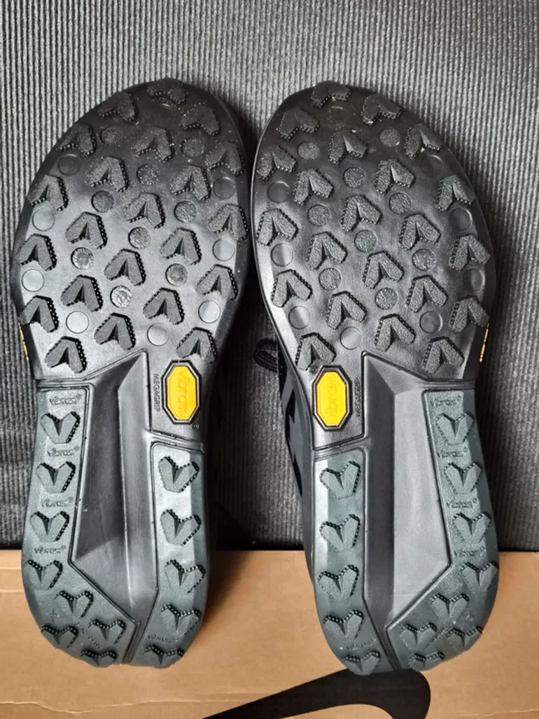 Käytetty Premium ZoomX Zegama Trail 2 bike — kuva 10 / 15