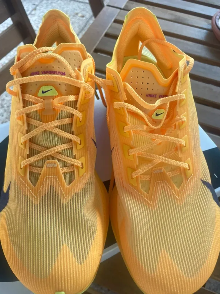 Used Nike ZoomX Vaporfly bike — image 6 of 11
