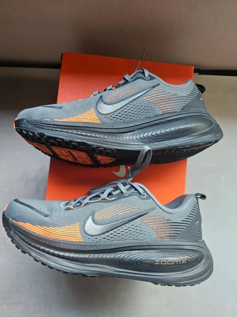 Used Nike Vomero 18 bike — image 7 of 15