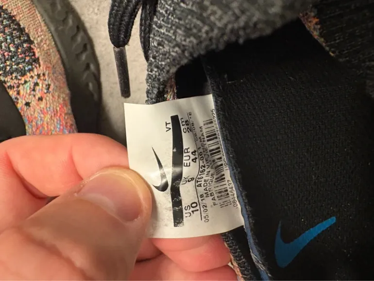 Used Nike Epic React Flyknit bike — image 3 of 6
