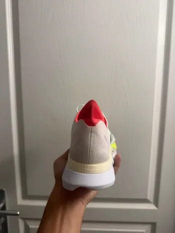 Used Adidas Adizero Boston 12 bike — image 2 of 10