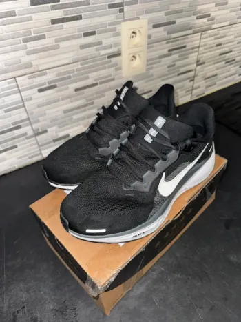 Used Nike Air Zoom bike — image 3 of 4