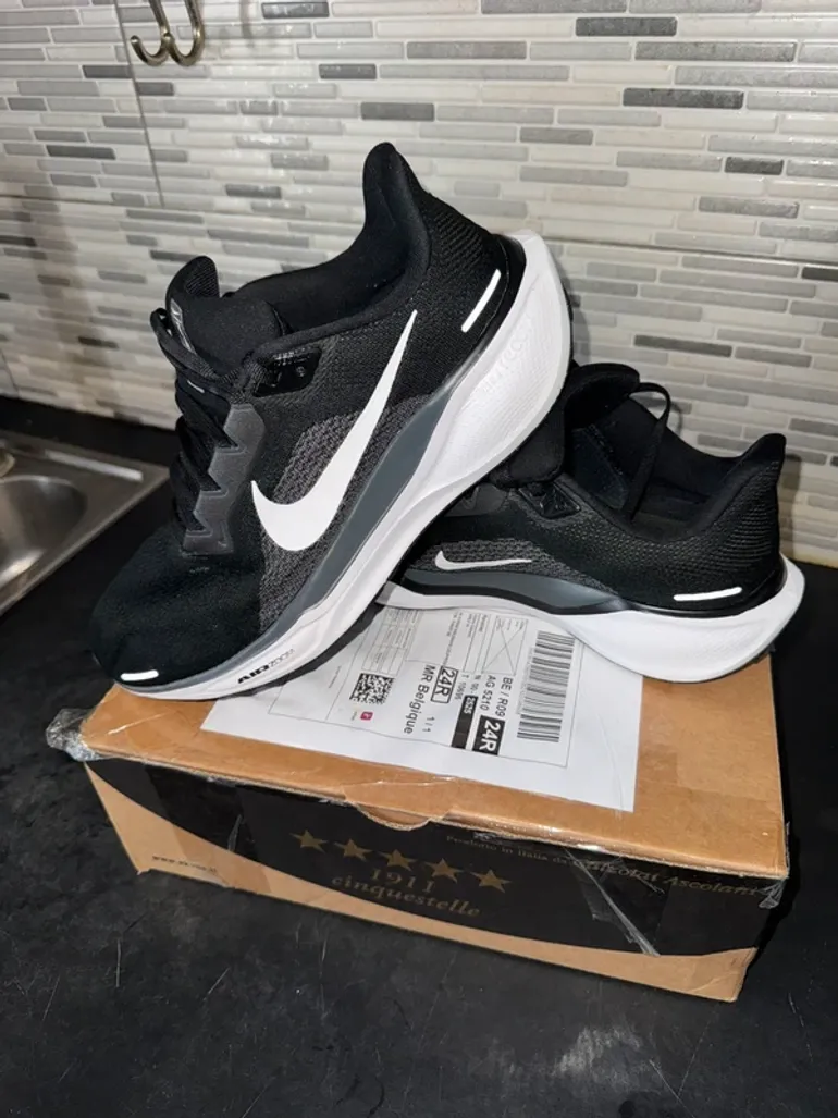 Used Nike Air Zoom bike — image 2 of 4