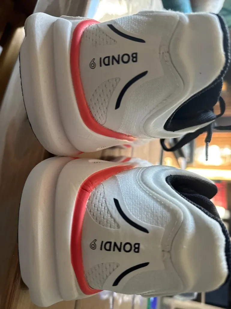 Used Hoka Bondi 9 bike — image 7 of 7