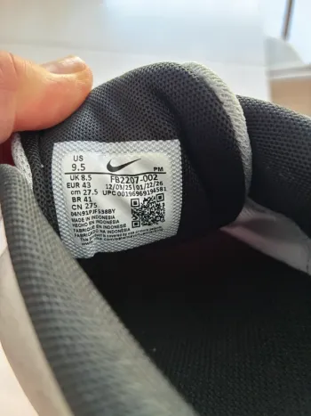 Used Nike Revolution 7 bike — image 7 of 8