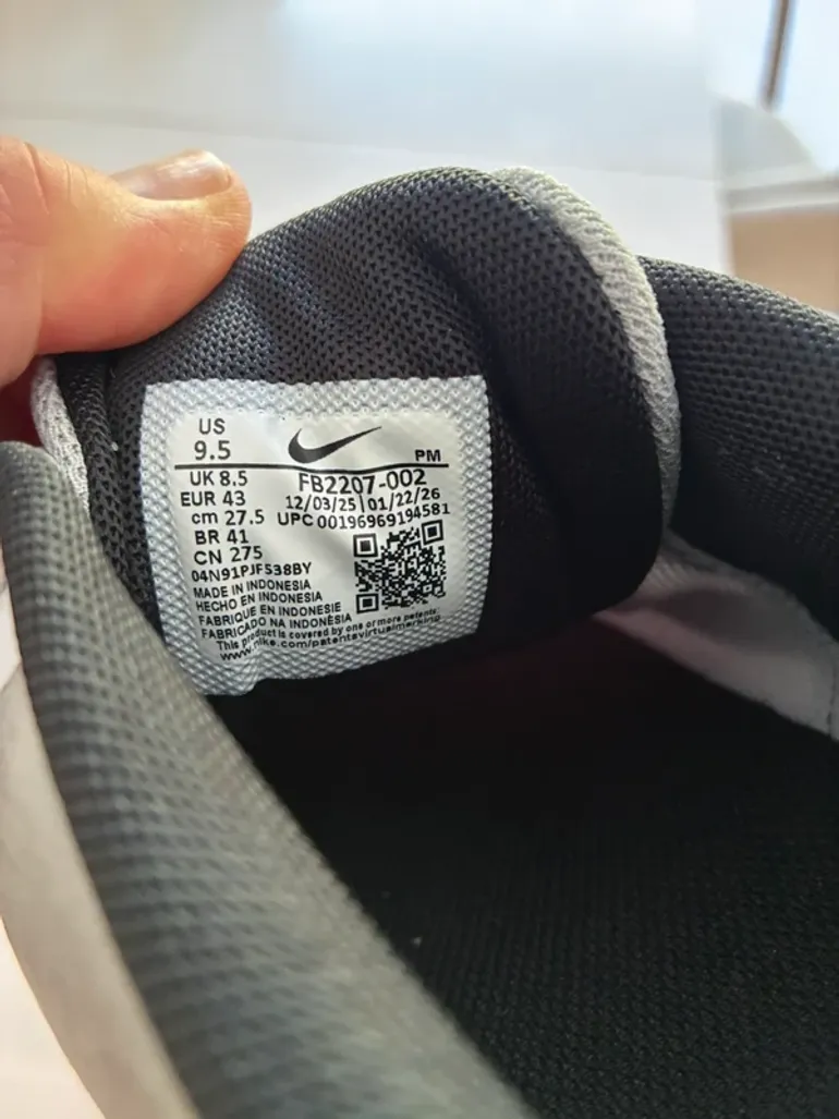 Used Nike Revolution 7 bike — image 7 of 8