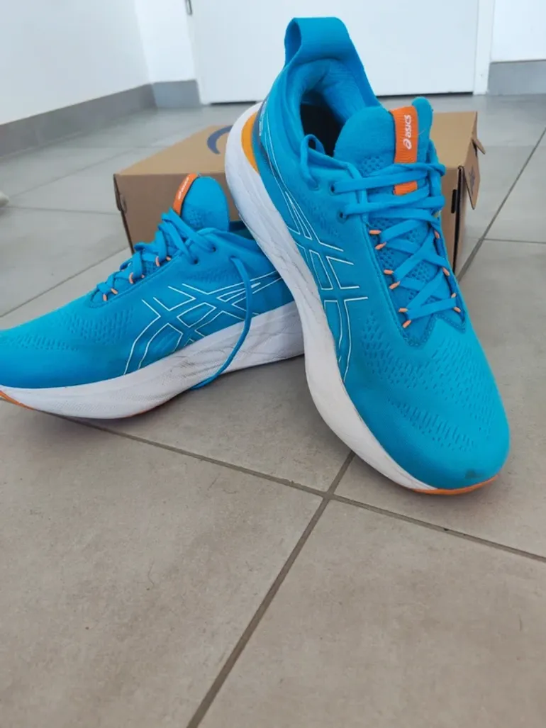 Used Asics Gel Nimbus 25 bike — image 13 of 13