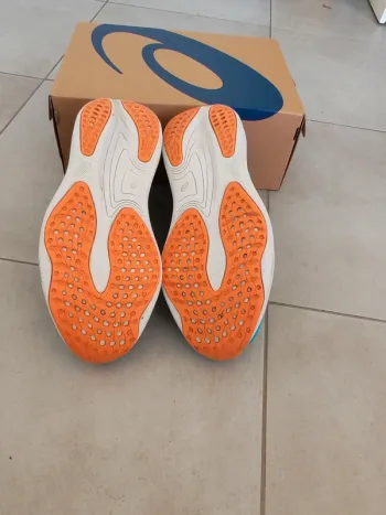 Used Asics Gel Nimbus 25 bike — image 8 of 13