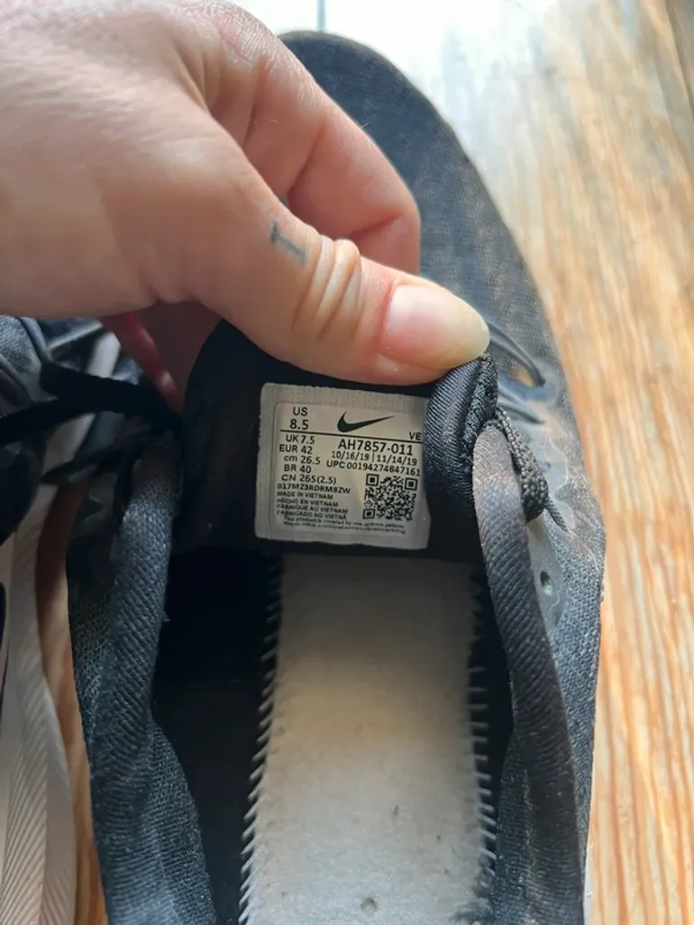 Used Nike Zoom Vomero 14 bike — image 4 of 5