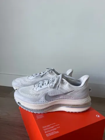 Used Pegasus Premium Running Shoes