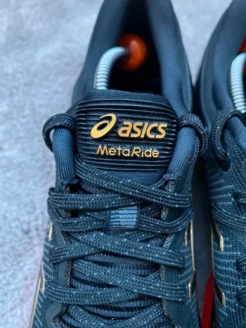 Used Asics MetaRide bike — image 4 of 9